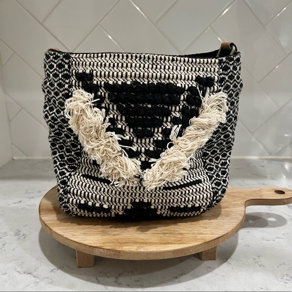 Roxy Handbags - Roxy Bohemian Crossbody Purse